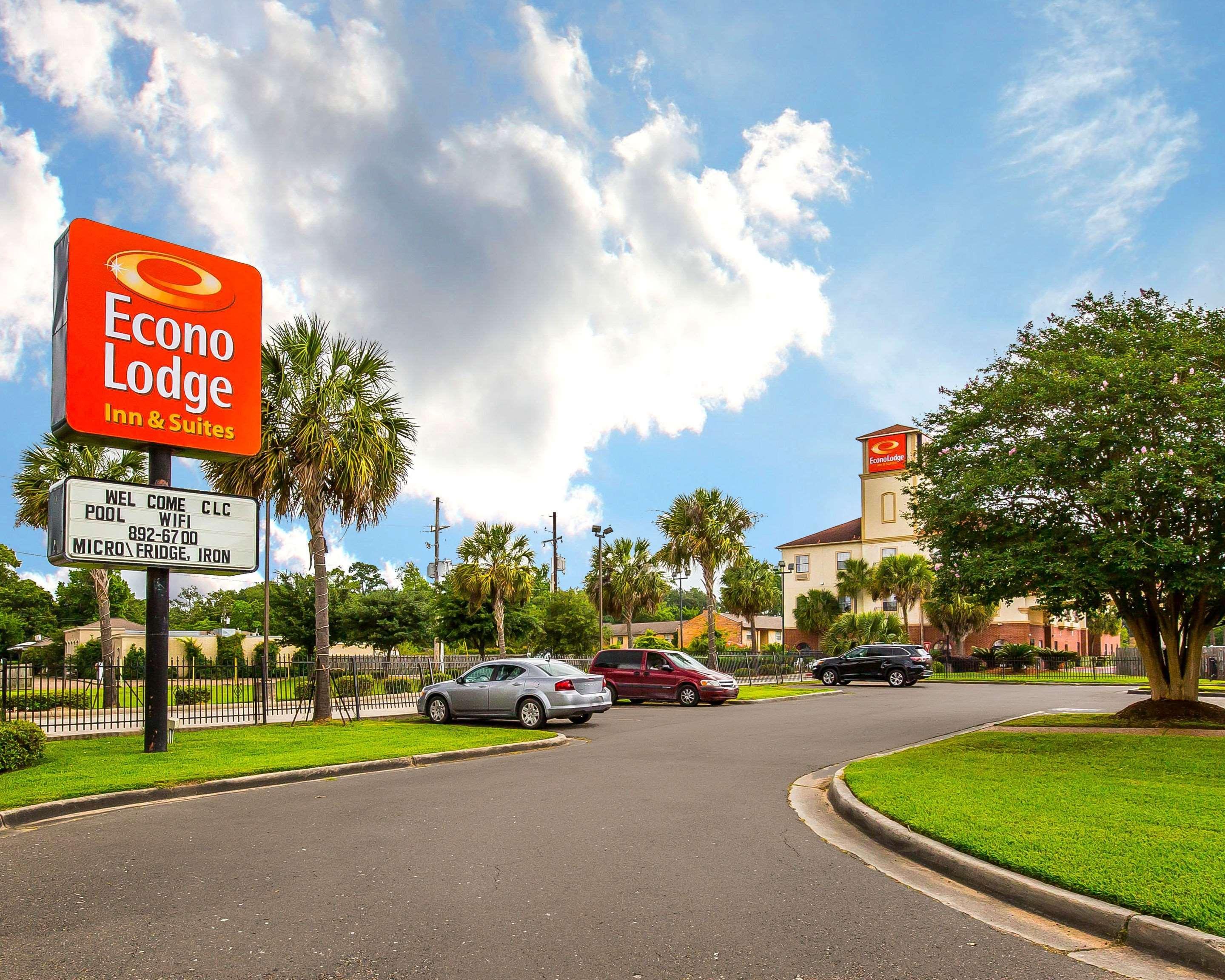 Sonesta Essential Beaumont Hotel Exterior photo